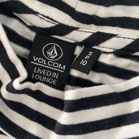 Volcom CROP TOP - Picture 3 of 4